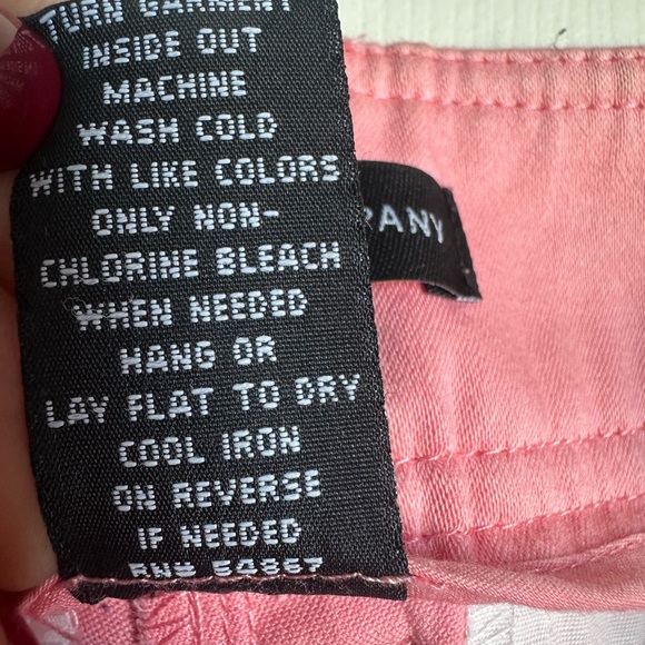 New York & Company Pink Capri Pants- Size 8 - Picture 7 of 7